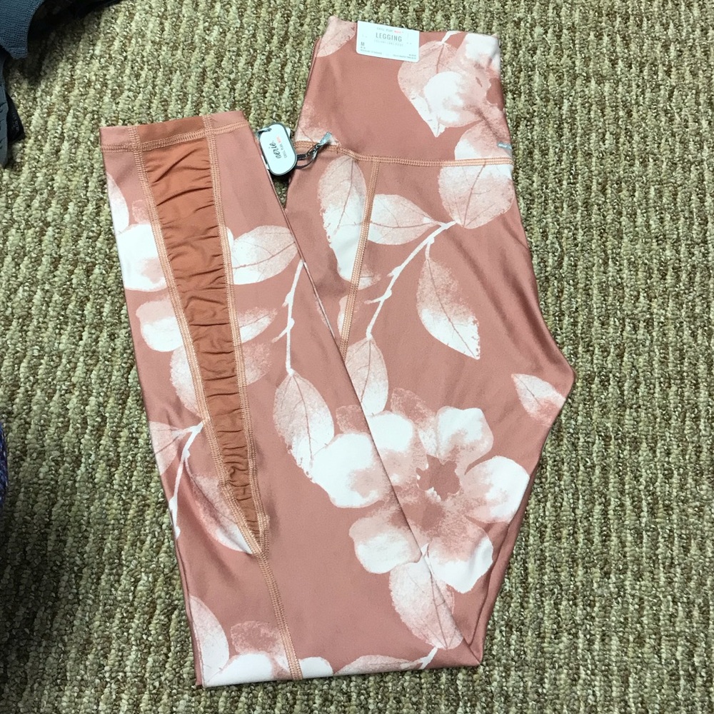 NWT Aerie Move Leggings